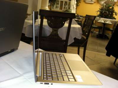 Intel Utrabooks (7)-400