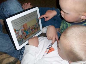 Five Little Monkeys Go Shopping - reading together - 400